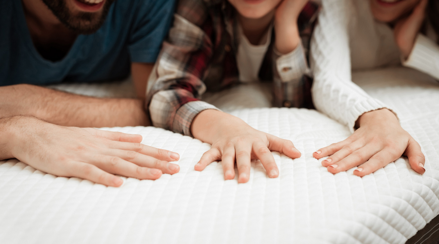 高反発マットレスと低反発マットレスの違い